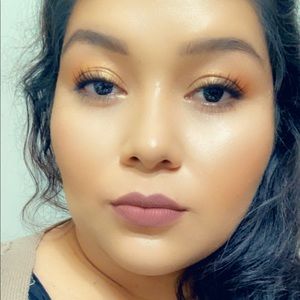 Meet your Posher, Candy